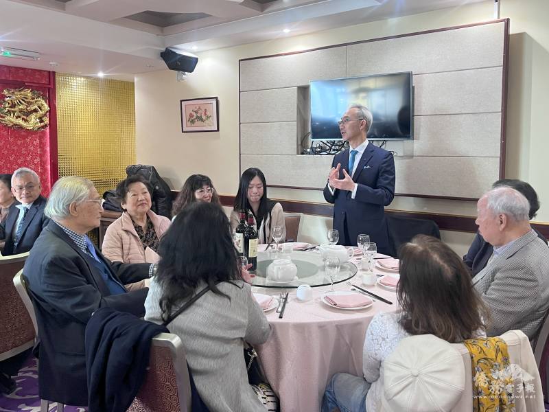 駐英國代表處大使姚金祥致詞，感謝僑界長年投入，期盼今年國慶活動順利圓滿。