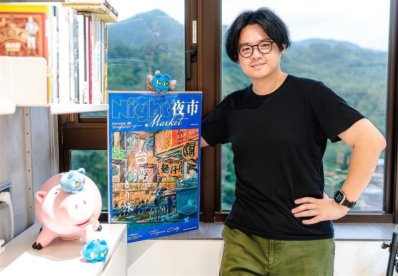 擅長畫建築、街景的諾米，往往將台灣常見的風景，詮釋得格外魔幻。（林旻萱攝）Adept at depicting architecture and streetscapes, Nuomi breathes magic into ordinary scenes in Taiwan. (photo by Lin Min-hsuan)​​