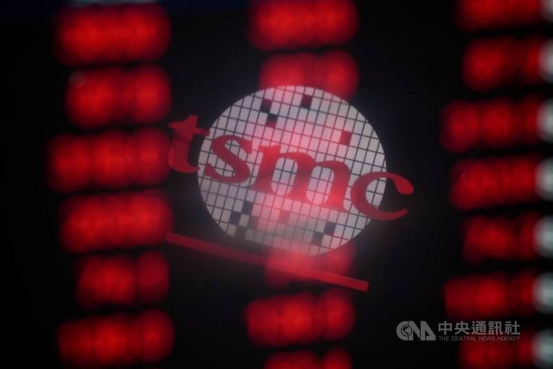 台積電董事長暨總裁魏哲家16日指出，台積電正布局CoPoS（Chip on Panel on Substrate）先進封裝製造流程，預估幾年後可進入量產階段