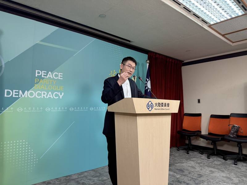 鄭習會後，中共宣布10項涉台措施，包括推動上海與福建居民赴台自由行。陸委會表示，需等待陸方先做出明確政策公告，並指日前陸方宣布開放上海居民赴金馬旅遊仍沒有實質進展，應該一步一步來。