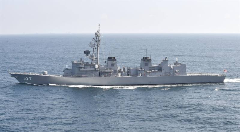 日本海上自衛隊護衛艦「雷」。（共同社）