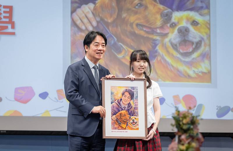 賴清德總統18日下午出席「臺中市新民高中90週年校慶慶祝大會」