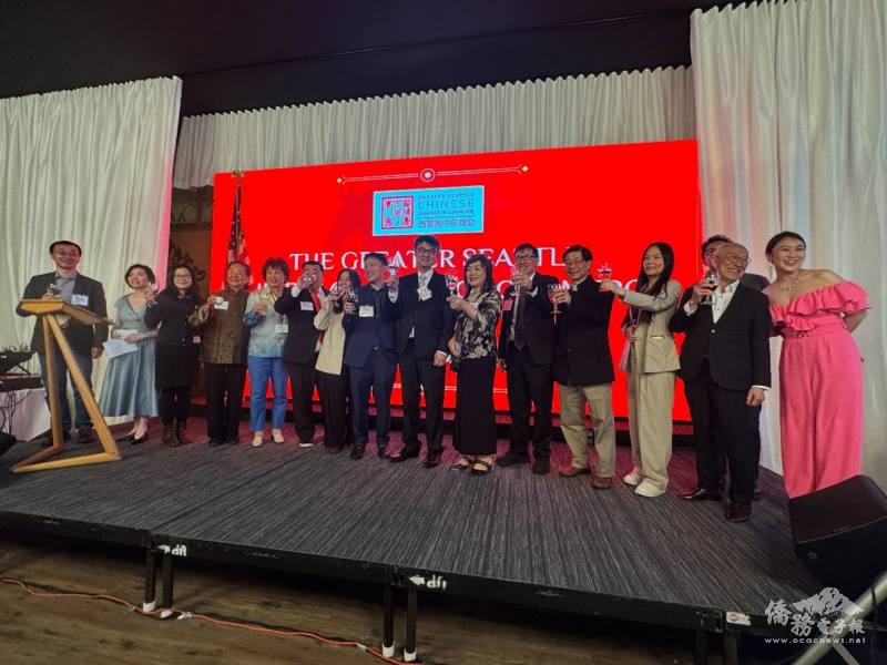 中華商會理事敬酒