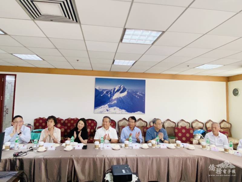 雙方進行座談交流，就臺菲文教合作及僑社發展議題深入交換意見