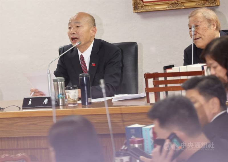 Legislative speaker Han Kuo-yu (left). CNA file photo