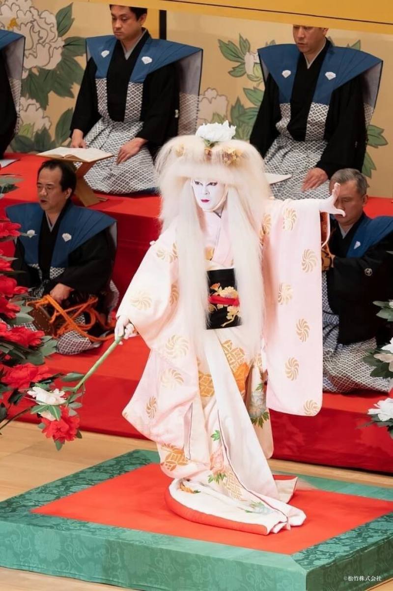 「日本江戶傳統藝能之夜：歌舞伎．舞踊．邦樂」24日將在高雄文化中心至德堂登場，歌舞伎演員大谷廣松（前）將演出舞踊「石橋」。（高雄愛樂文化藝術基金會提供）