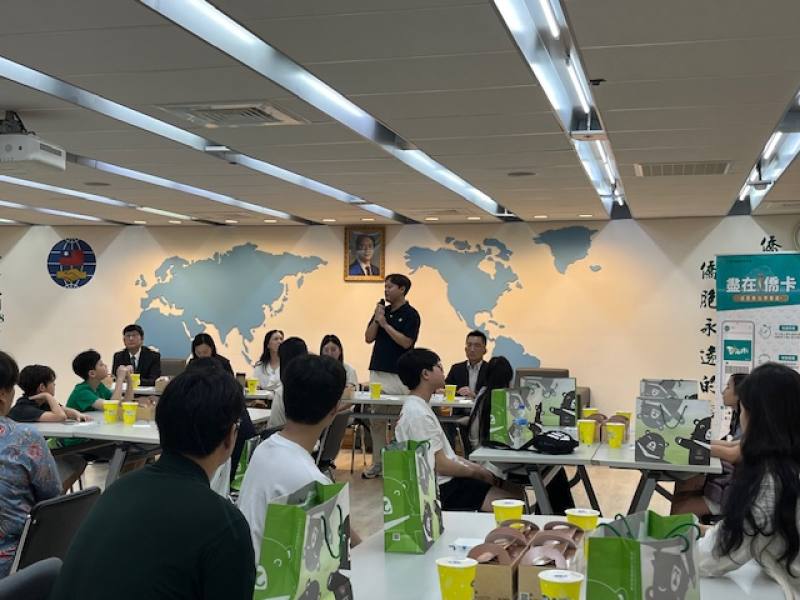 釜山華僑小學李孟穎學務主任致詞