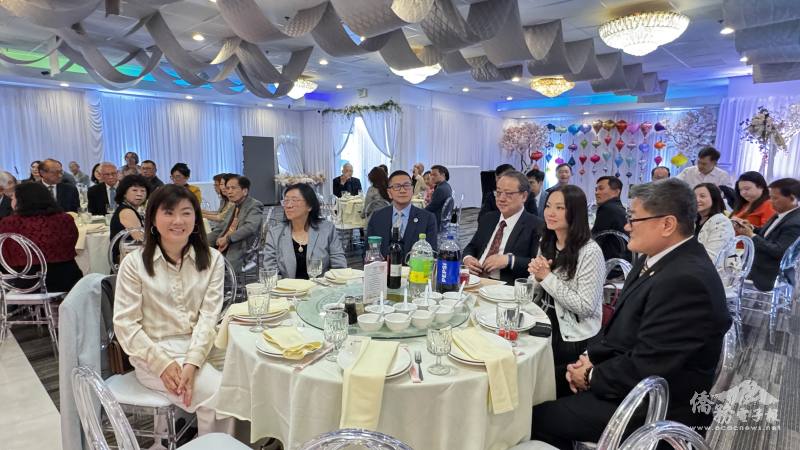 橙縣、聖地牙哥僑學界齊聚一堂歡迎駐洛杉磯辦事處處長馬博元及夫人