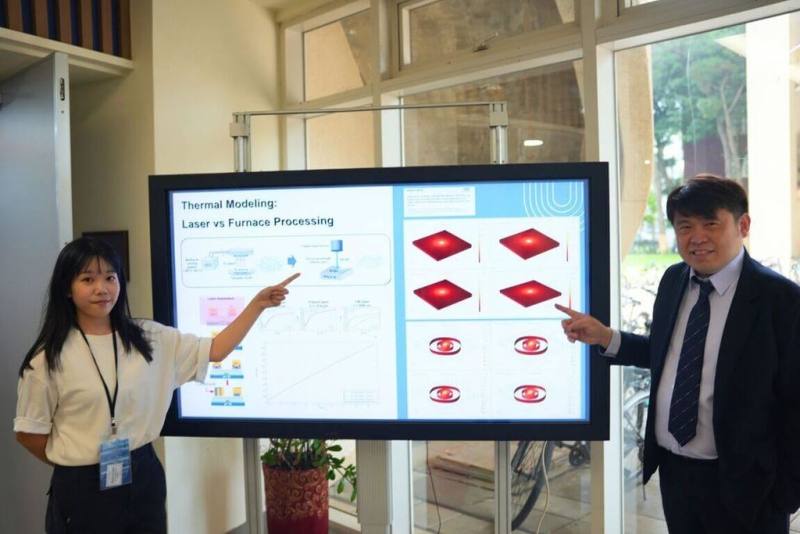 中央大學24日發布新聞稿，研究團隊針對雷射加工過程建立精密數值模型，精確分析雷射照射下的溫度分布與動態熱傳行為，登上國際頂尖期刊Advanced Functional Materials（先進功能材料）。（中大提供）