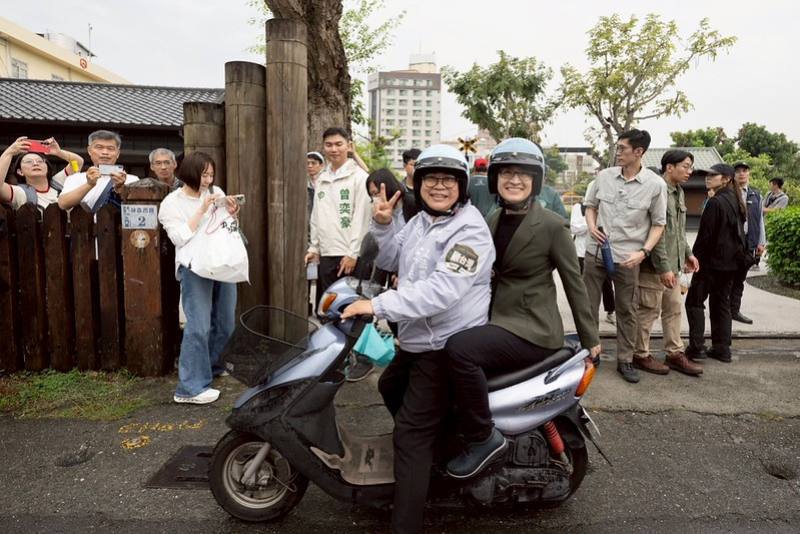 副總統參訪「嘉義車庫園區」、「北門驛」及「檜意森活村」