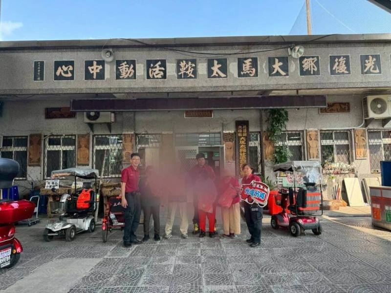 花蓮光復鄉30日將進行疏散撤離演練，縣府盤點各項防災整備工作，考量114年馬太鞍溪堰塞湖災害重創光復、鳳林、萬榮等地，部分受災戶原有避難包隨洪水流失，縣府啟動補發避難包作業。（花蓮縣政府提供）