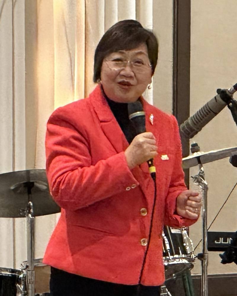 僑委會委員長徐佳青26日出席北美台灣人醫師協會2026年大紐約分會年會晚宴，感謝台僑對國家支持。