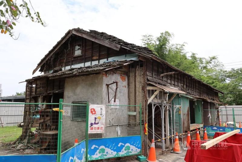 雲林縣政府文化觀光處28日舉行西螺鎮文昌國小舊宿舍群修復工程開工典禮，預計民國116年4月完工，除保留原有建築形式、材料及空間紋理，並同步進行結構補強與安全改善措施。