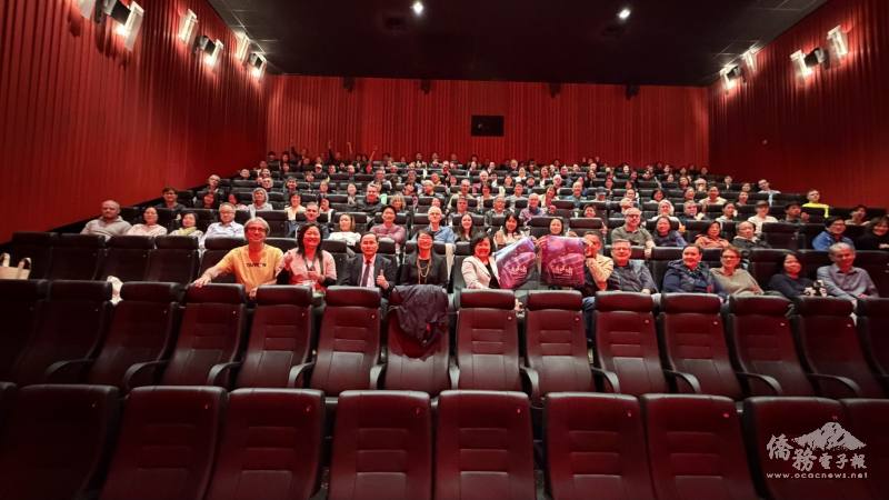 駐法蘭克福辦事處處長夫人程宜宜與組長葉慧芳出席，與大家一起認識臺灣半導體產業的故事