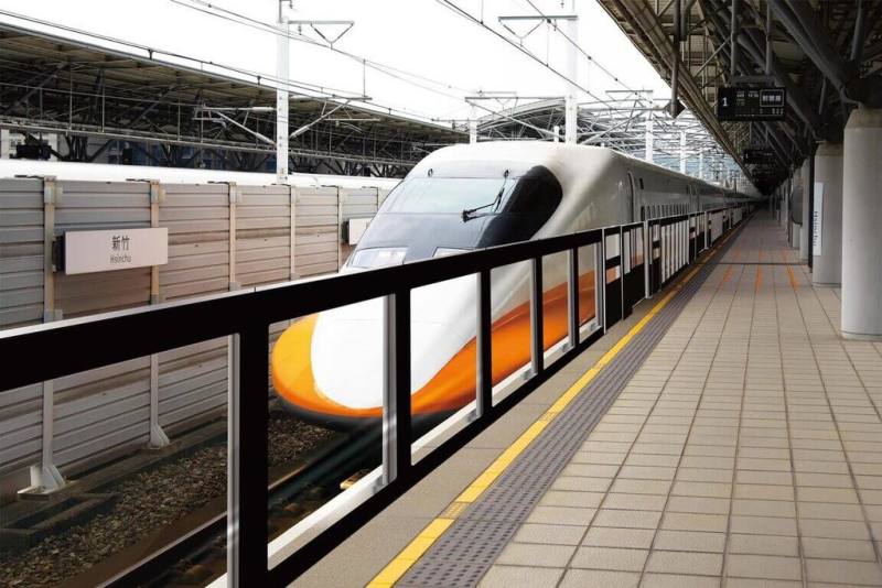 台灣高鐵28日表示，全台車站都將裝設月台門，其中新竹及板橋優先施工。（台灣高鐵提供）