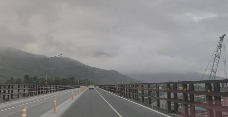 花蓮縣政府將於30日下午在光復及鳳林交界處舉行堰塞湖災害防救演練；演練期間「馬太鞍溪便橋」全線封閉管制，請民眾預先規劃行程並配合交通疏導。