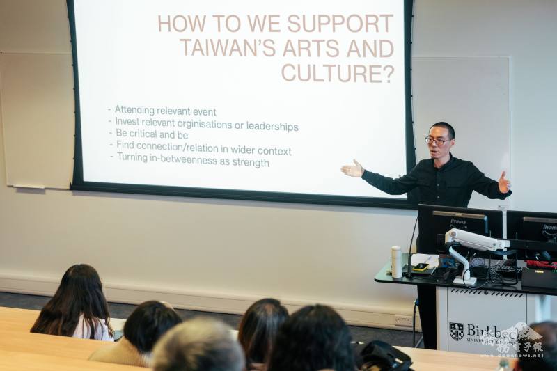 Kakilang 藝術總監暨共同執行長原承伯（Howl Yuan）分享跨文化藝文工作的觀察與實踐