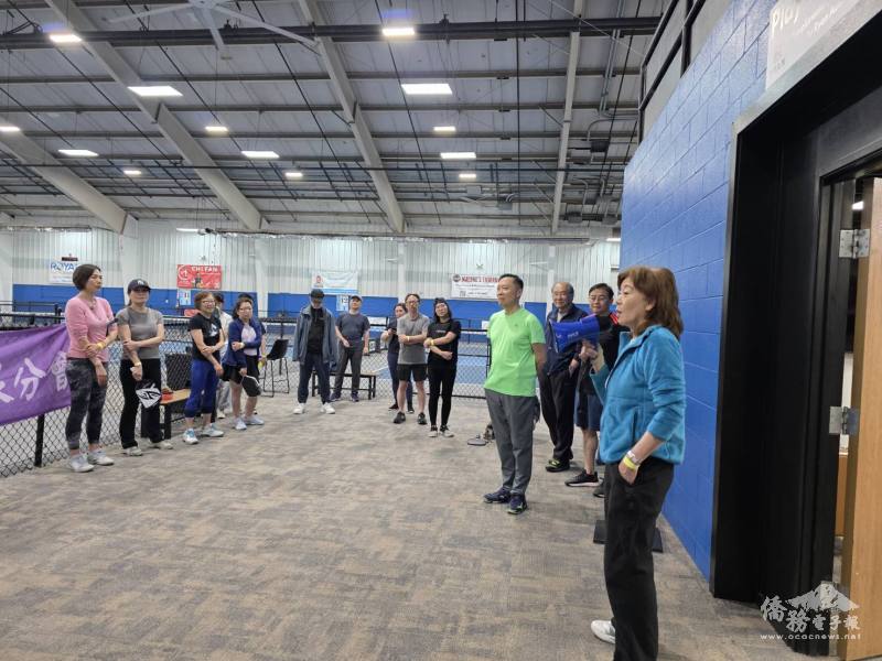 會長陳亞靜歡迎大家以球會友，並感謝理事們的團結合作