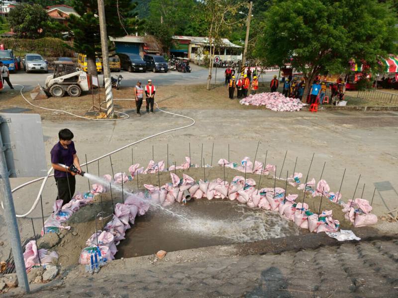 汛期將至，花蓮縣各鄉鎮市公所近日陸續完成防汛搶險演習，各單位依轄區地形環境及災害潛勢特性，規劃差異化演練內容，全面強化防汛整備作為及提升災害應變效能。（花蓮縣政府提供）
