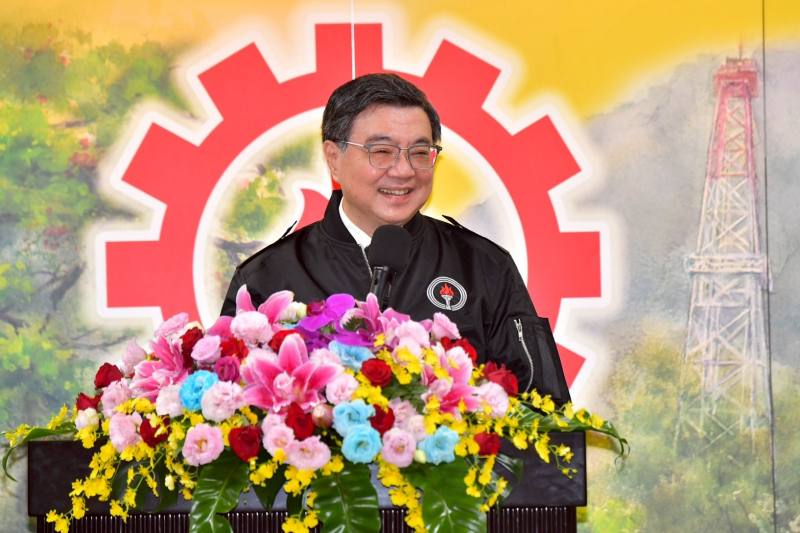 2026年4月29日行政院長卓榮泰出席「台灣石油工會115年模範勞工表揚大會」