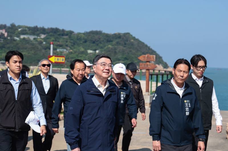 2026年5月1日行政院長卓榮泰視察南竿北海坑道遊憩系統無障礙設施進度