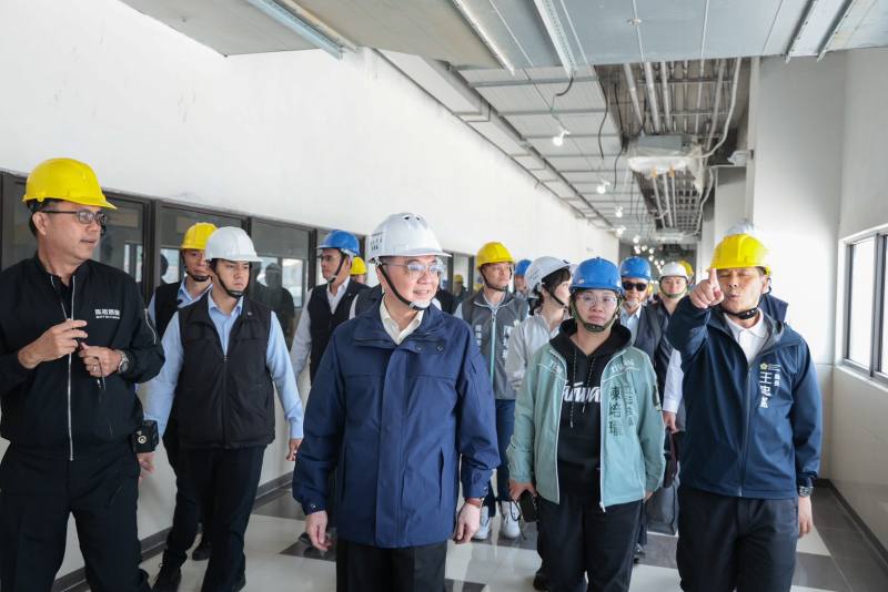 2026年5月1日行政院長卓榮泰視察馬祖酒廠南竿二場新建工程進度