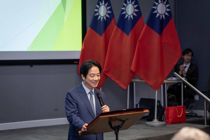 總統聽取「戰略儲油槽」及「台灣產業創新園區」（TIIP）簡報，並致詞