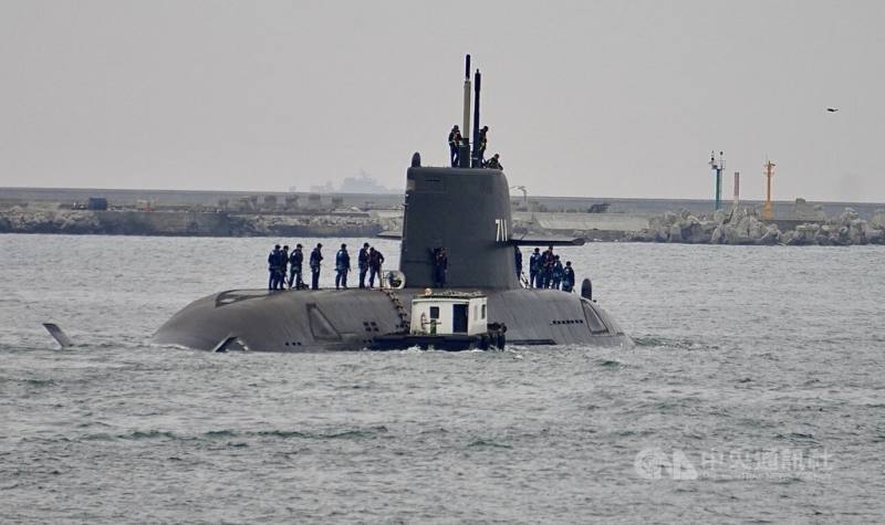 潛艦國造原型艦海鯤艦6日進行第8次潛航測試，軍事專家推測，主要是進行操雷射擊測試，這也是海鯤艦最關鍵的測試時刻。