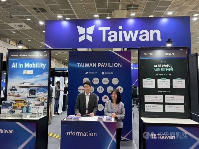AI EXPO KOREA 2026於6日在首爾舉行，首度由16家台灣指標性企業組成台灣館，盼為台韓雙方市場帶來更多可能性。