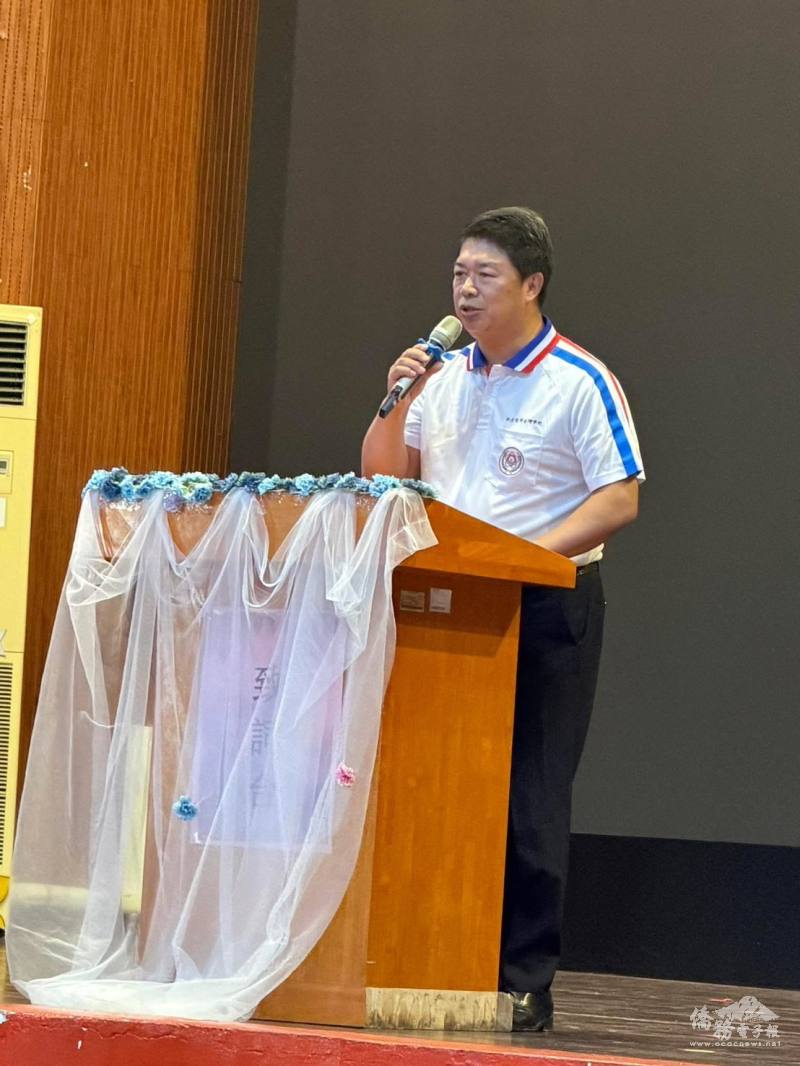 韓國耀致詞勉勵學生心懷感恩，在愛與關懷中成長。
