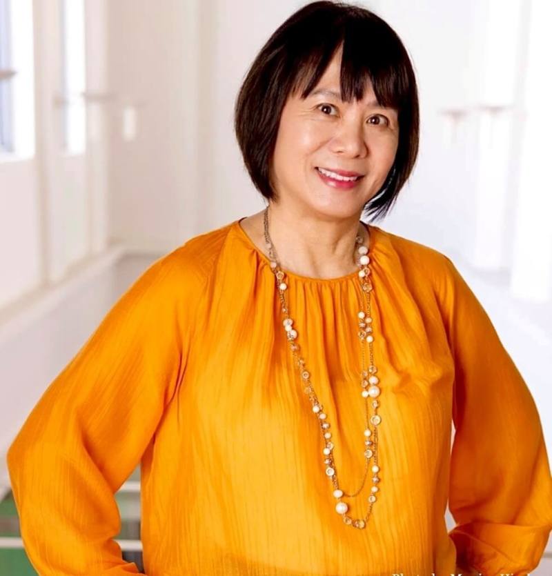旅美作曲家陳士惠（圖）帶著她的最新作品「Sisila ila ila別離之歌」回到台灣，這部70分鐘樂作融合賽夏族古調、皮影戲以及鯨魚之聲等元素，「希望這些瀕臨失傳的文化與生態能夠一直被記得。」（陳士惠提供）