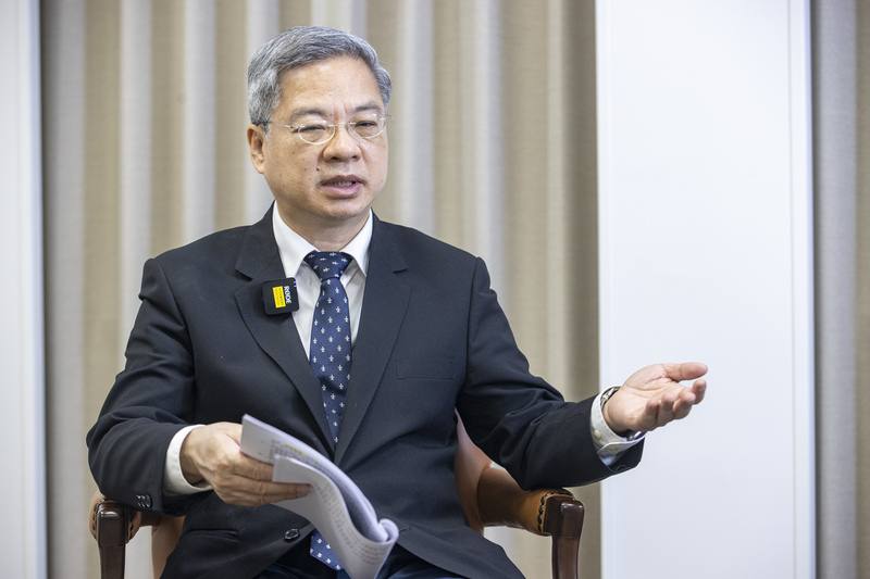 經濟部長龔明鑫接受中央社專訪指出，台灣無人機產業正快速成長，政府目標在2030年產值達新台幣400億元，並期望在國際非紅供應鏈中占據關鍵位置
