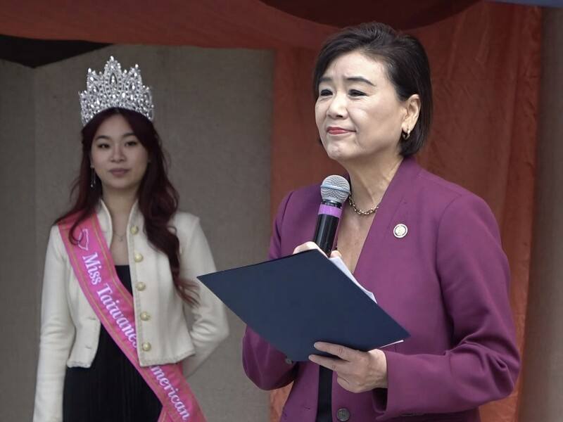 美國聯邦眾議員趙美心（圖）出席大洛杉磯台美人傳統週，表示世界關注台海議題之際，台美關係更顯重要
