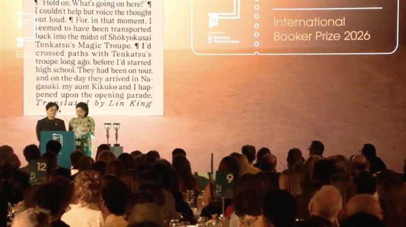 Taiwanese writer Yang Shuang-zi (left) and translator Lin King win the 2026 International Booker Prize with the novel "Taiwan Travelogue" in London Tuesday (local time). Image taken from the Booker Prizes YouTube website