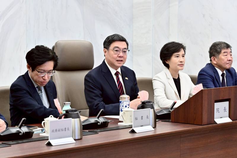 行政院長卓榮泰主持行政院院會