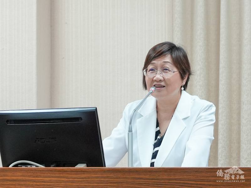 僑務委員會委員長徐佳青赴立法院備質詢