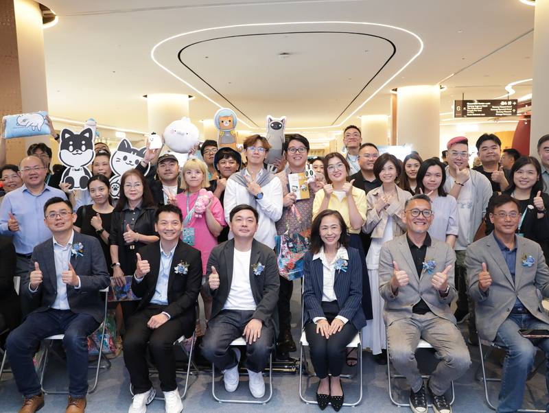 2026台灣IP授權大展（Taiwan IP Expo）20日在馬來西亞登場，吸引逾百位產業代表和民眾參與，圖為與會台灣業者合影。