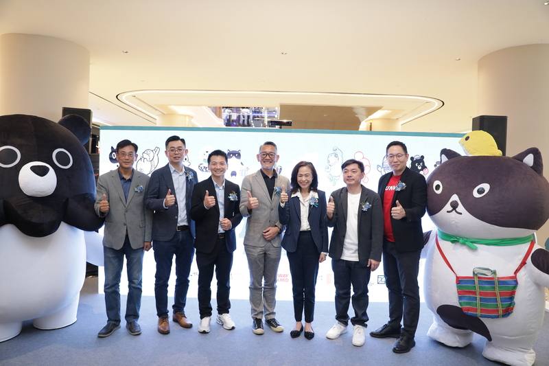 2026台灣IP授權大展（Taiwan IP Expo）20日在馬來西亞登場，圖為文化內容策進院副院長楊中天（中）、駐馬來西亞台北經濟文化辦事處代表連玉蘋（右3）和與會大馬產業界代表及來賓開幕合影。