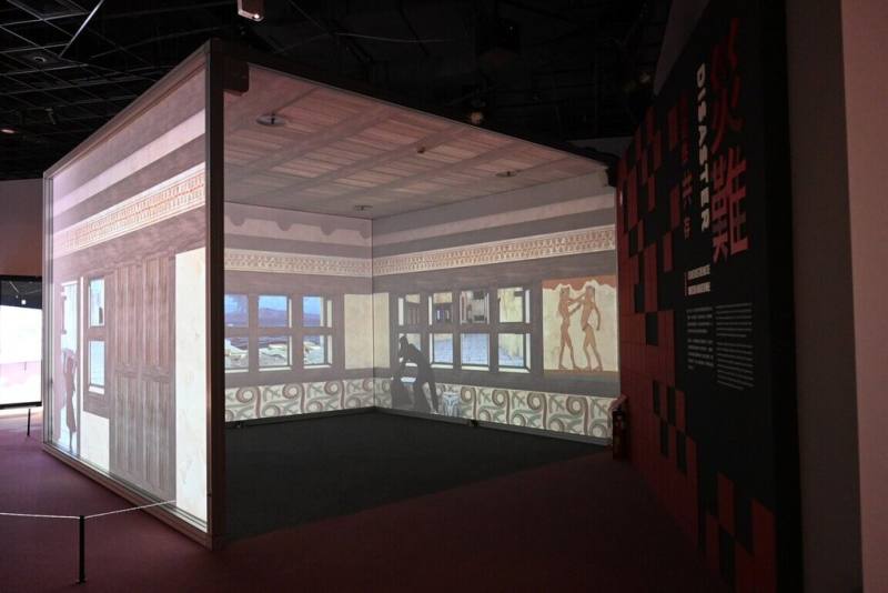 國立台灣史前文化博物館「當代考古廳」採用沉浸式劇場、數位互動為體驗媒介，將考古學知識轉化成為一趟橫跨時空的探索旅程，獲2026年美國繆斯設計大獎金獎及義大利A'設計獎銅獎肯定。（史前館提供）