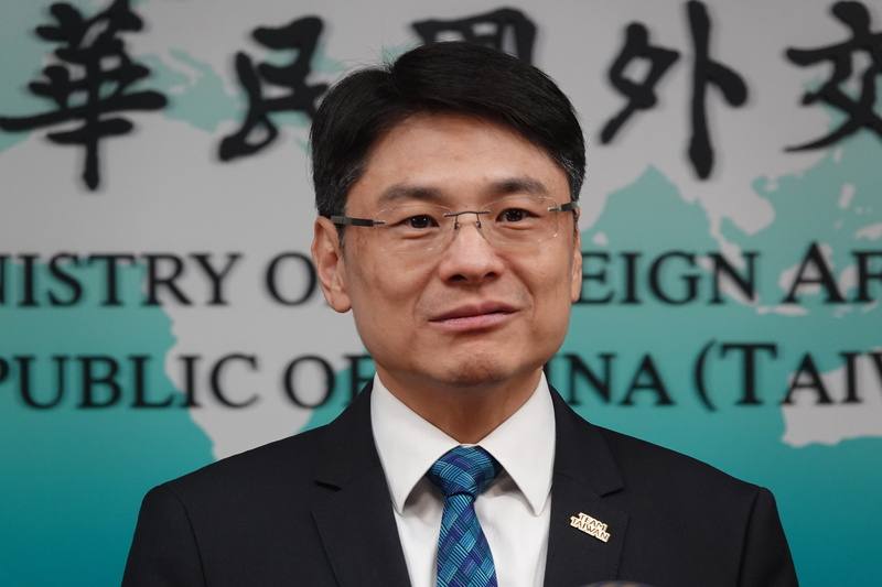外交部發言人蕭光偉26日指出，德國國會議員訪台是民主自由國家間增進相互瞭解，強化交流合作的正常行為，中國無權置喙。