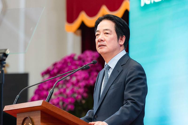 賴清德總統27日上午召開「台灣人口對策新戰略——家庭支持篇」國安高層會議，並於會後主持記者會向國人說明