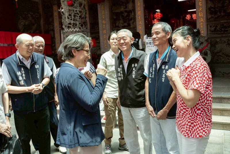 副總統前往「苗栗天后宮」參拜祈福