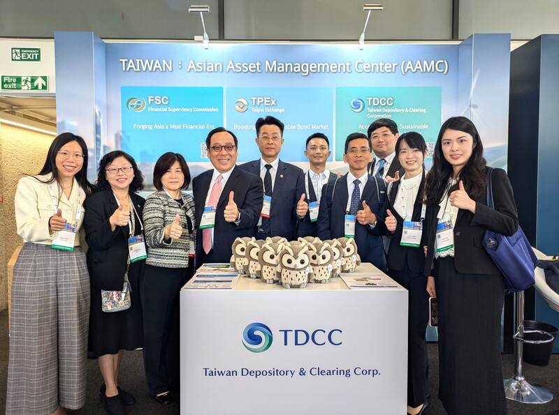 國際資本市場協會（ICMA）27至29日在倫敦舉行年會，台灣集中保管結算所、證券櫃檯買賣中心攜手金管會駐倫敦代表辦事處，首次聯合在會場設攤。