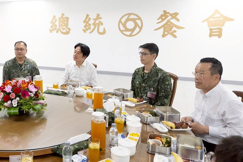 總統視導高雄地區部隊