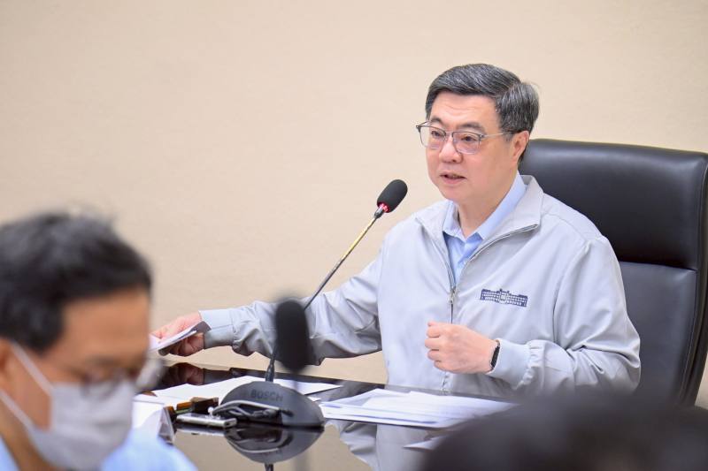 行政院長卓榮泰主持因應中東衝突民生安定專案會議
