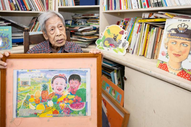 不論繪畫、寫作、旅行，鄭明進始終保持率真的童心