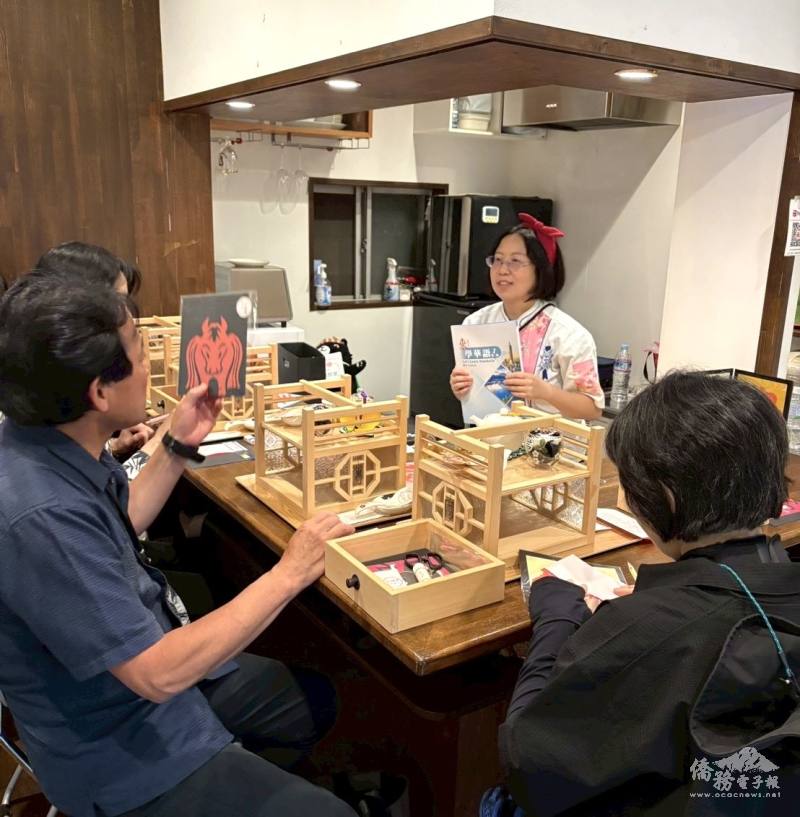 校長陳洳豔活動中介紹僑委會「來學華語」教材及TCML，推廣正體華語文教育