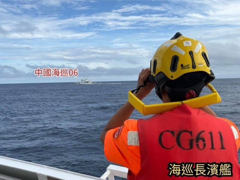 中國4艘公務船7日航入台灣限制水域，海洋委員會海巡署表示，已於下午5時30分全數驅離，目前調派5艦、2艇部署監控。（海巡署提供）