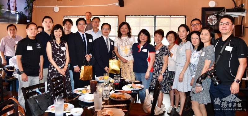 邁阿密臺灣商會第25屆會長暨全體理事及顧問群合影