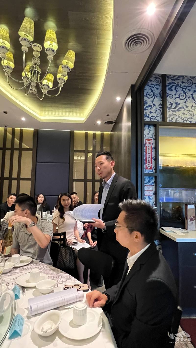 YTMAT副會長亦為青商潛力之星黃柏翔介紹當晚交流原則並鼓勵大家踴躍分享自身經驗